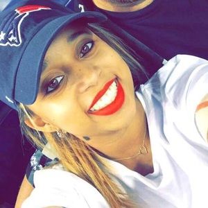 Meet your Posher, Alisha